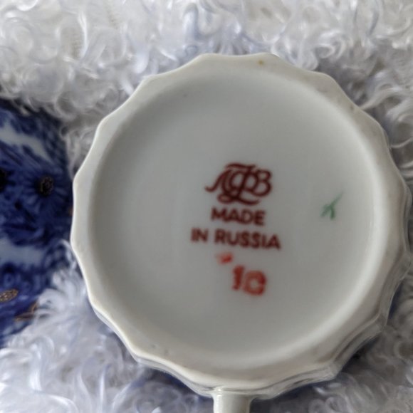 Lomonosov Porcelain Baskets Bridesmaid 2 Tea Cups Saucers First Quality - Rare - Picture 2 of 12